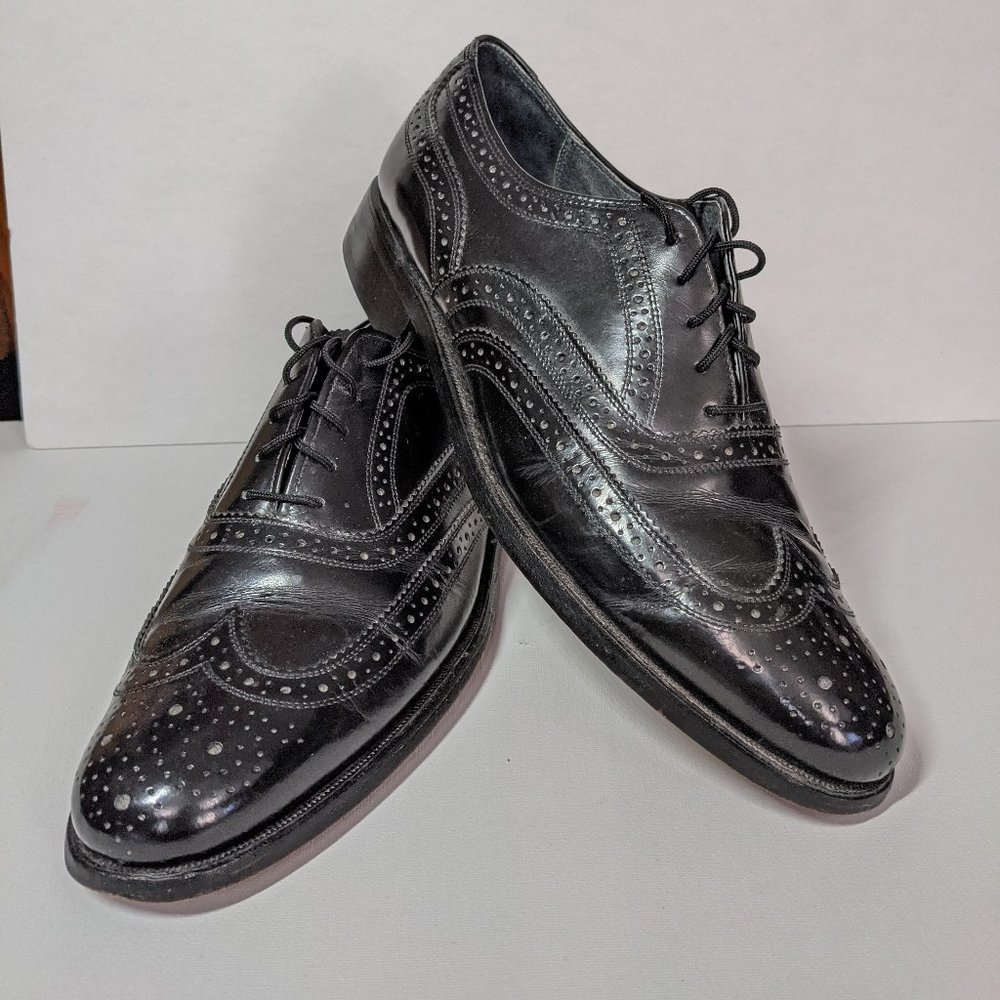 Thom McAn Black Wingtip Dress Shoes 10C